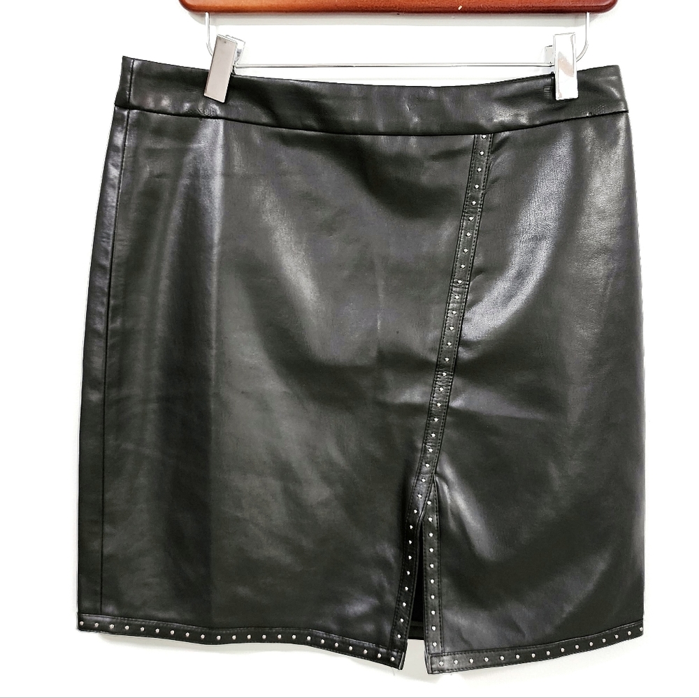 Molly Bracken Black Faux Vegan Leather Short Studded Skirt Womens Medium